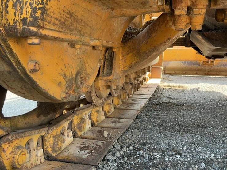 caterpillar-d4-image-23