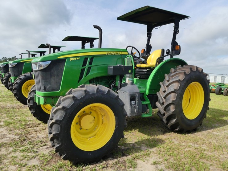 2023-john-deere-5105m-image-2