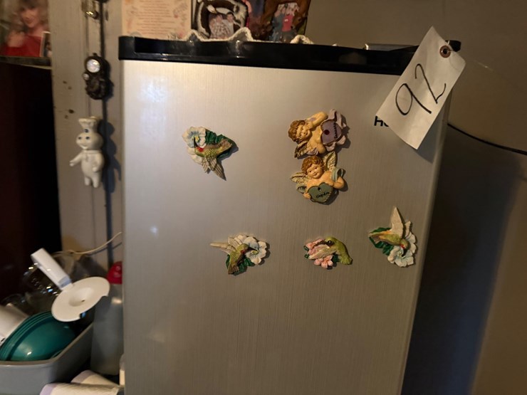 #92-•-haier-mini-fridge-image-2