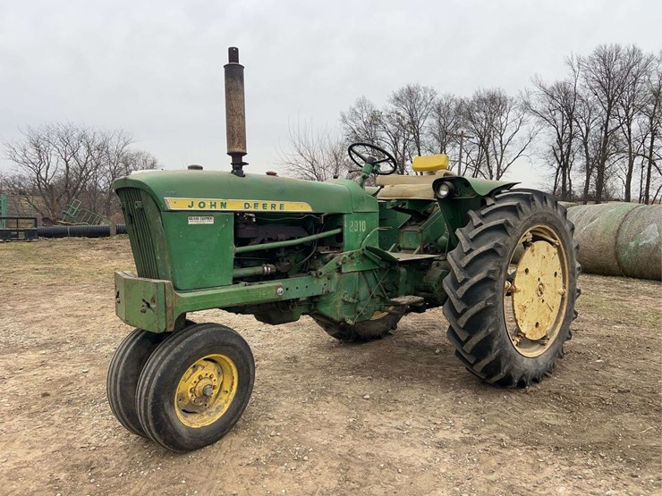 2010-john-deere-2010-image-1