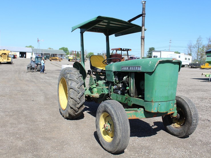 john-deere-301-image-7