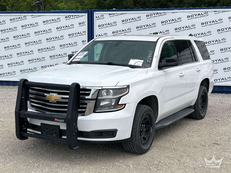 2020-chevrolet-tahoe-image-1