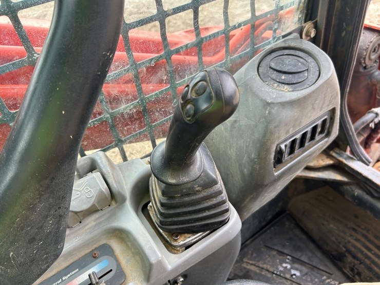 kubota-svl75-2-image-24