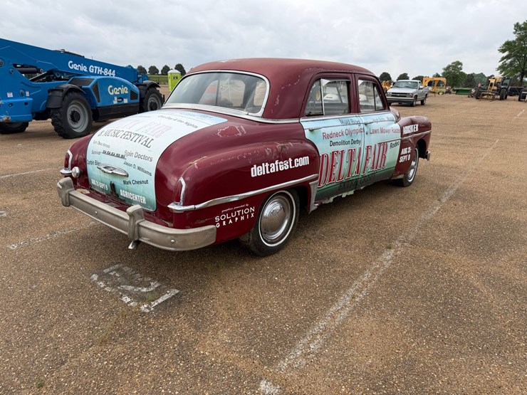 #9054-•-1950-dodge-coronet-image-11