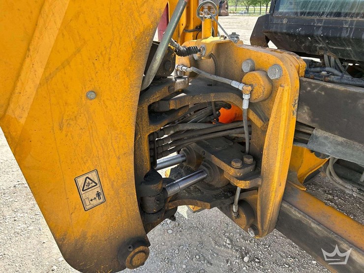 2016-jcb-3cx-image-31