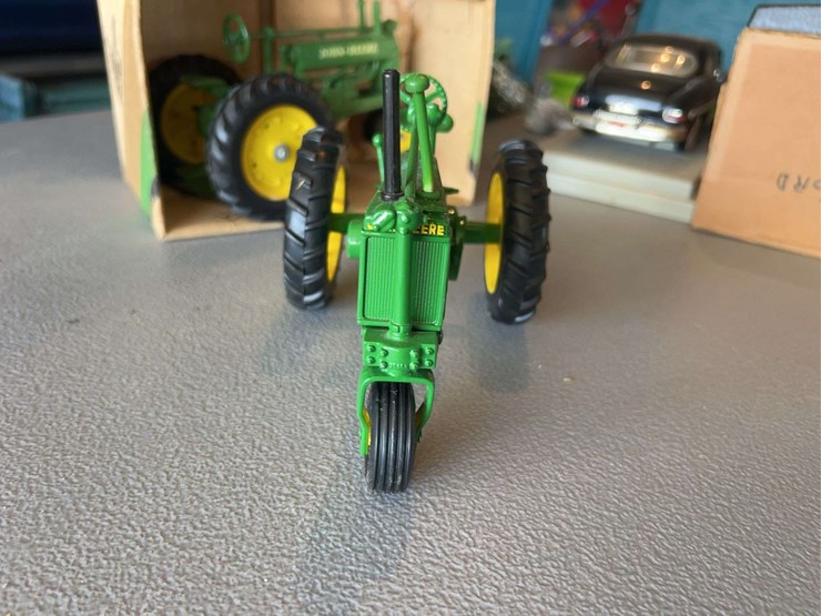 john-deere-model-a-image-13