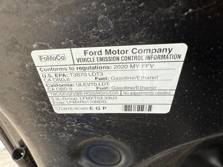 2020-ford-explorer-image-14