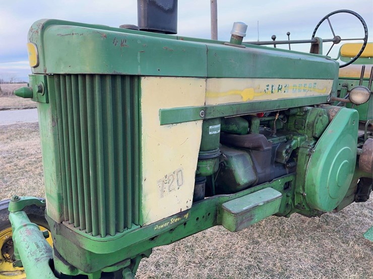 john-deere-720-image-13
