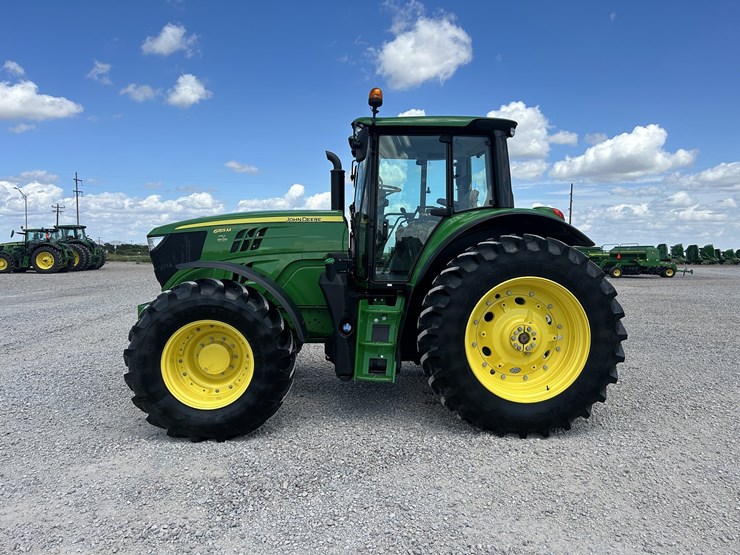 2024-john-deere-6155m-image-2