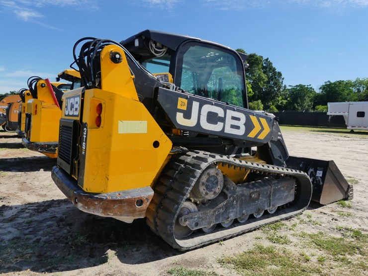 jcb-3ts-8t-image-4