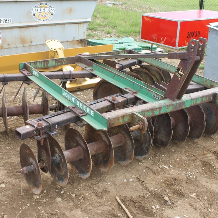 JOHN DEERE 105