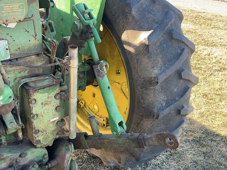 john-deere-720-image-48