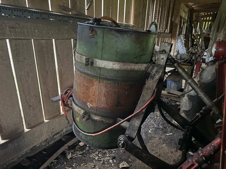 #70-•-3-pt-sprayer-image-1