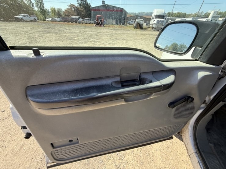 2005-ford-f250-image-25