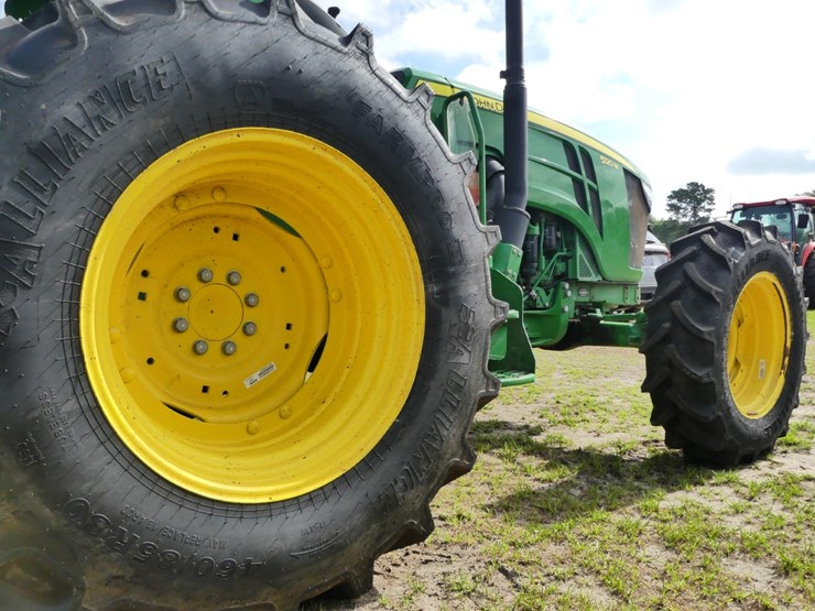 2024-john-deere-5120m-image-7