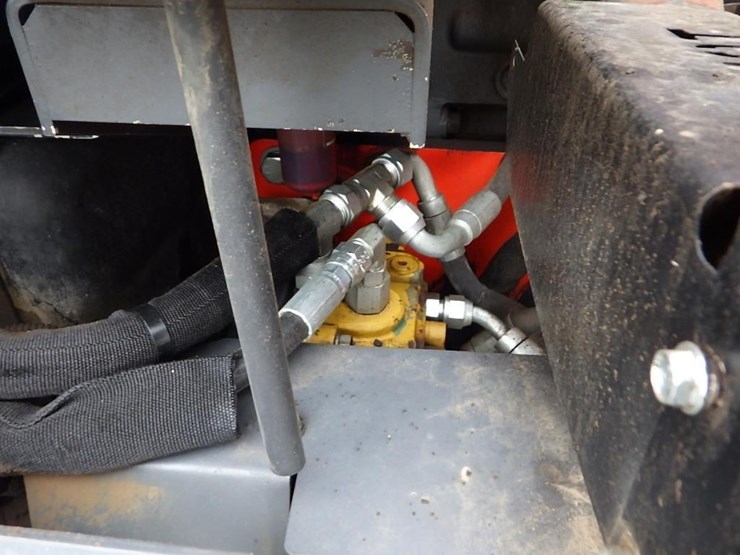 kubota-m126x-image-36