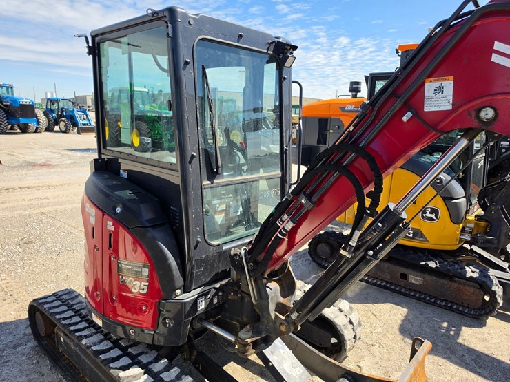 2022-yanmar-vio35-6a-image-21