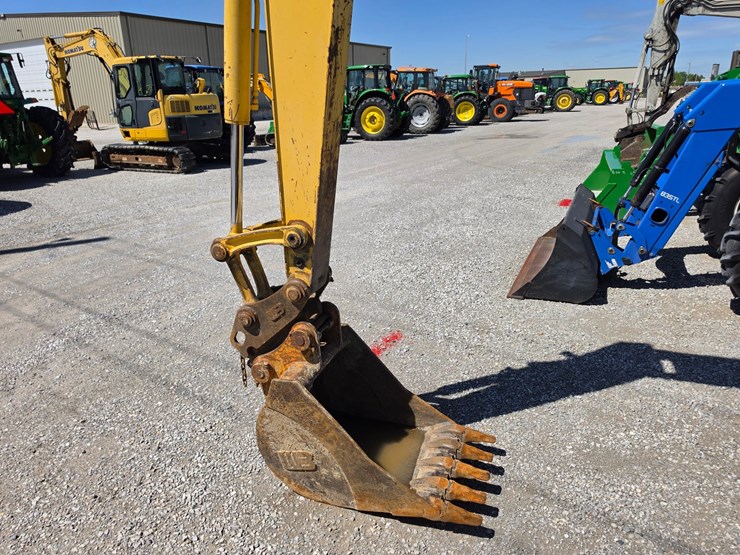 2004-komatsu-pc78mr-6-image-2