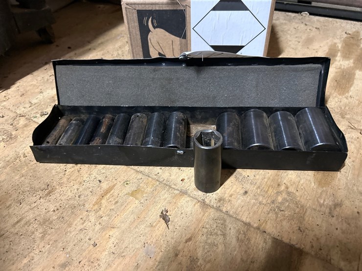 #27-•-1/2”-dr-sae-impact-socket-set-image-2