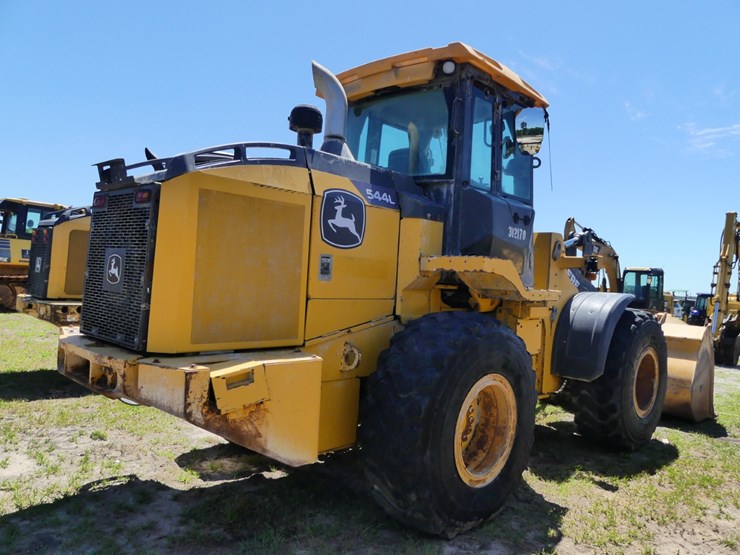 2019-deere-544l-image-3