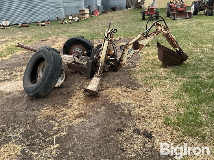 digz-all-800-pull-type-backhoe-image-4