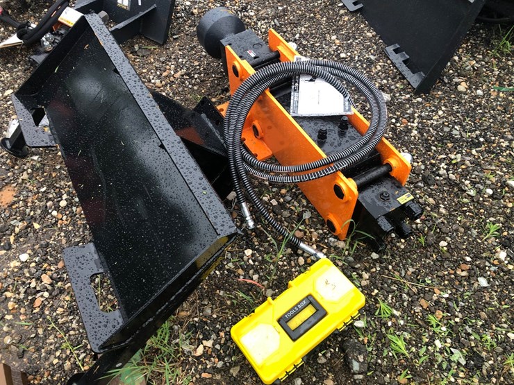 #20-•-skid-steer-post-driver-image-2