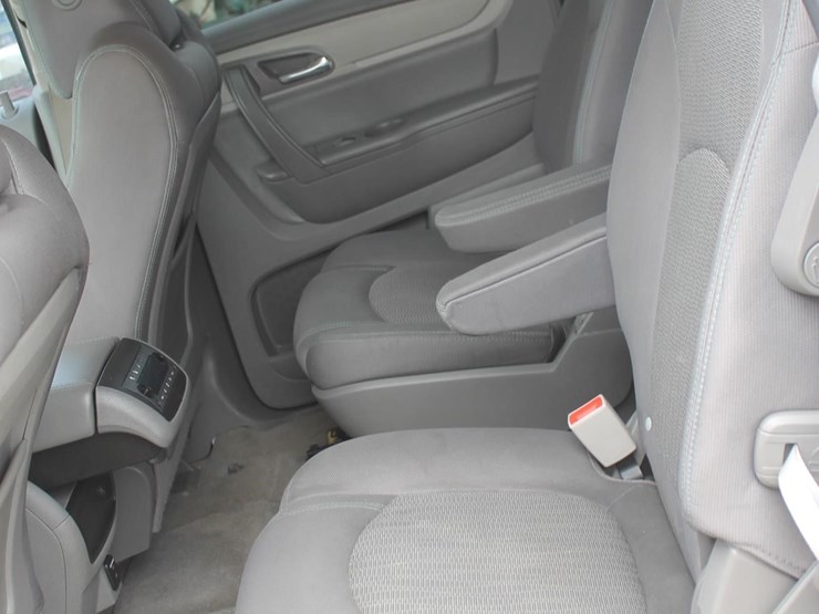 2016-chevrolet-traverse-image-9
