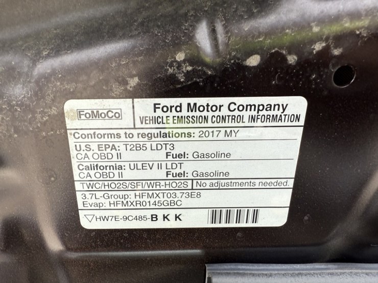 2017-ford-explorer-image-14