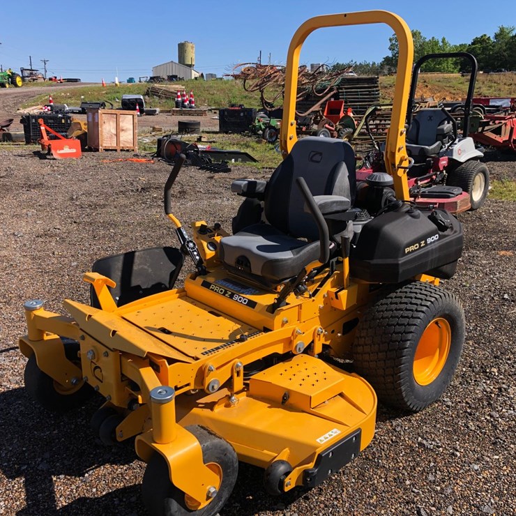 CUB CADET PRO Z 900