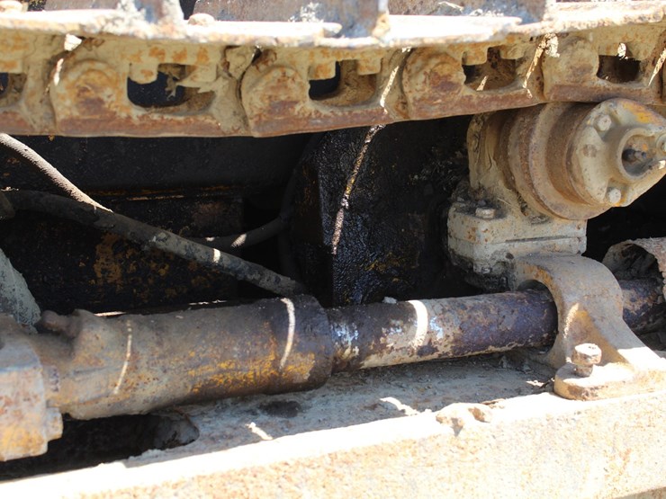 john-deere-350-image-16