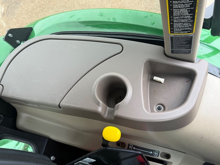 john-deere-5055e-image-43