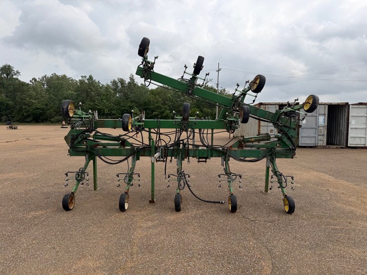 john-deere-85-image-4