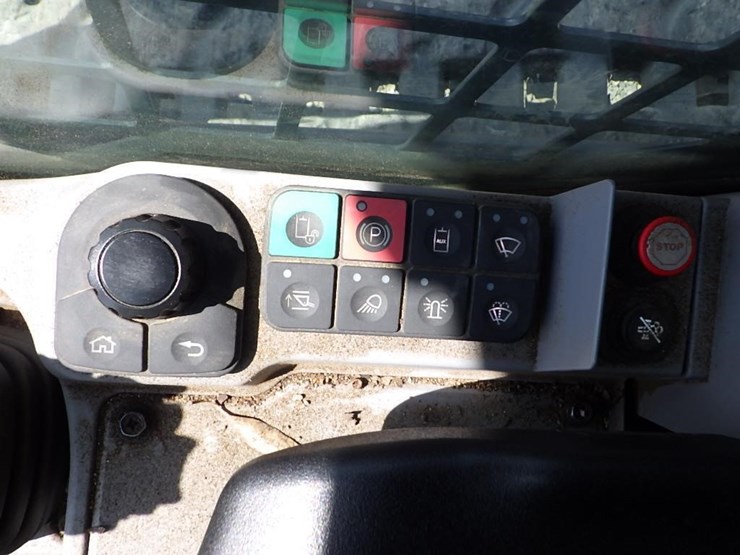 kubota-svl75-3-image-31