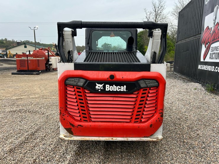 2020-bobcat-t64-image-3