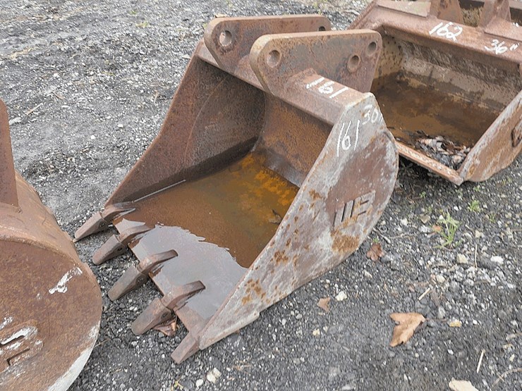 new-holland-30-image-1