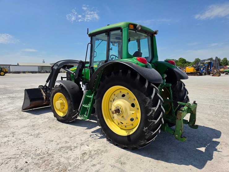 john-deere-7520-image-15