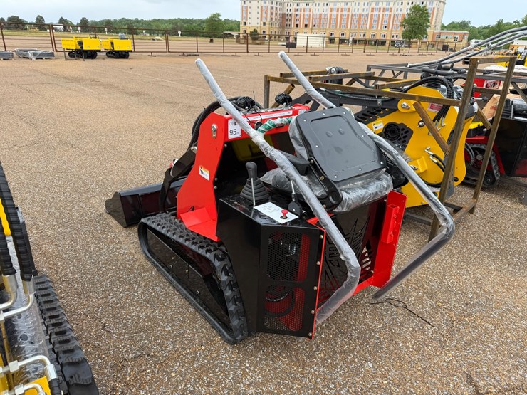#9128-•-(new)-ride-on-mini-skid-steer-ssl580-image-5