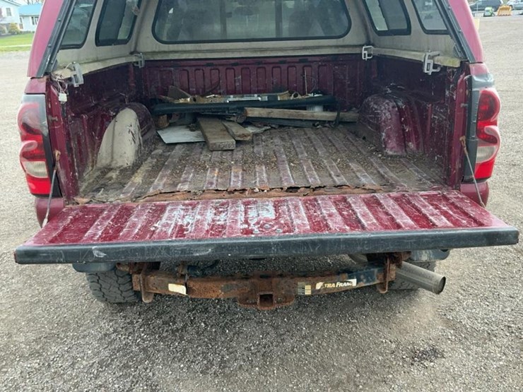 2005-chevrolet-silverado-2500hd-image-71