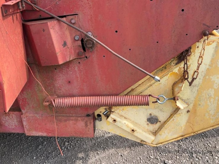 new-holland-847-image-22