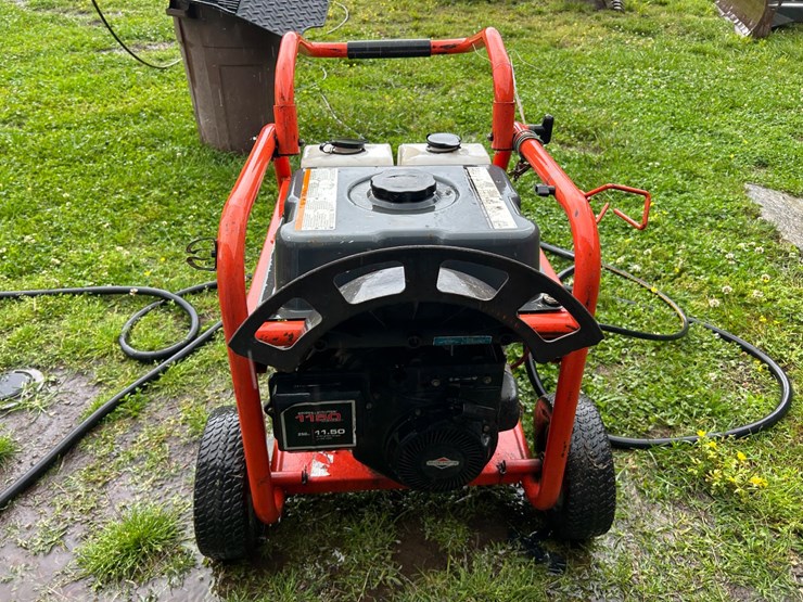#102-•-husqvarna-pressure-washer-image-4