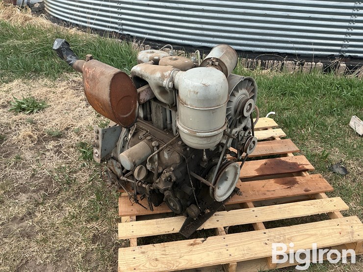 deutz-2-cyl-diesel-engine-image-1