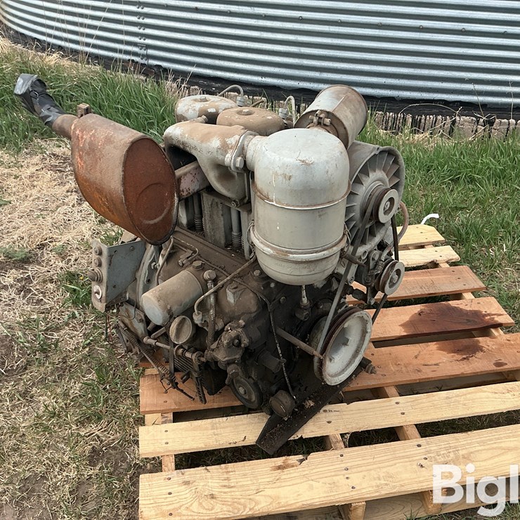 Deutz 2-Cyl Diesel Engine