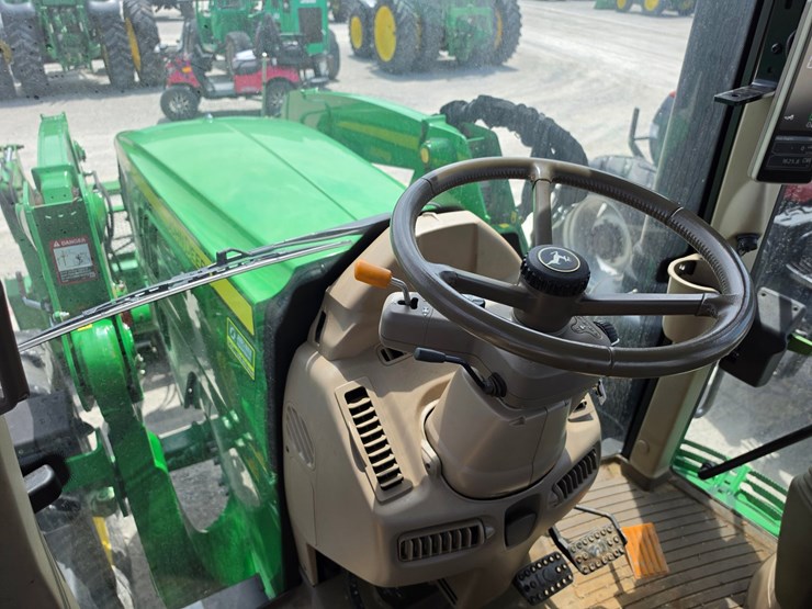 2023-john-deere-6145m-image-13