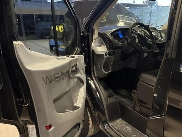 2018-ford-transit-image-27