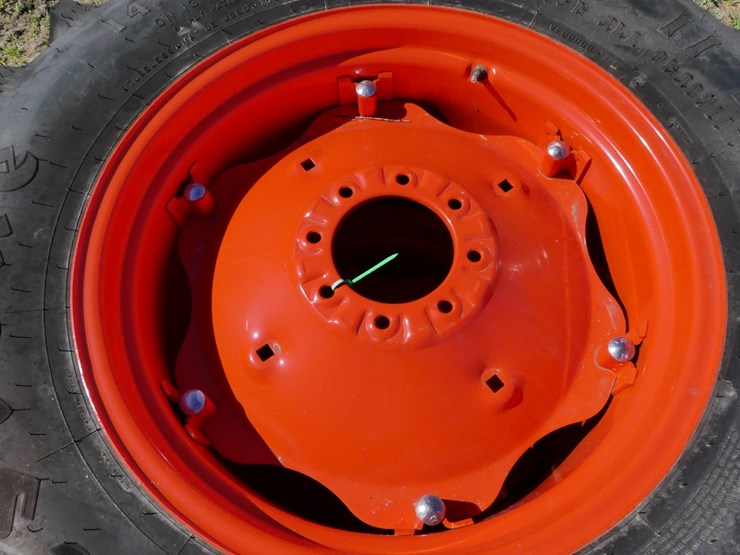 (2)-14.9x28-tires-and-rims-image-3