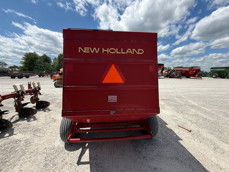 new-holland-849-image-7