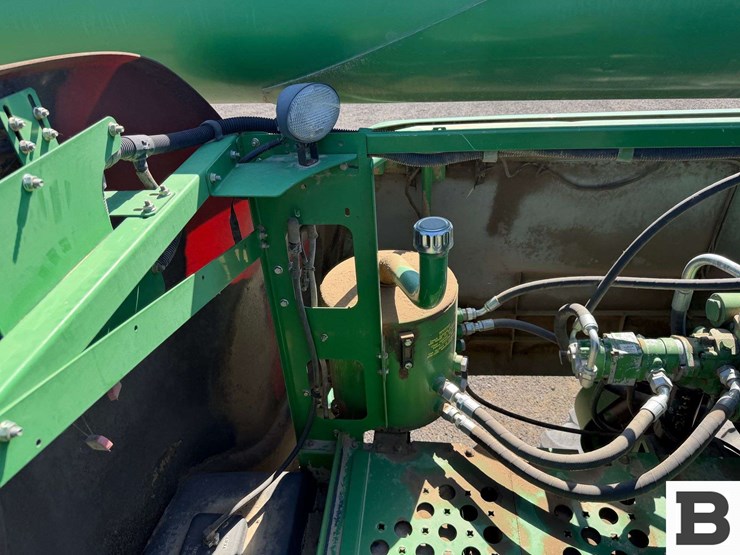 2009-john-deere-9770-sts-image-102