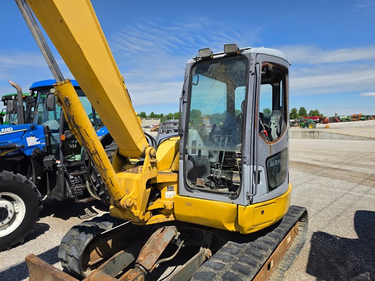2004-komatsu-pc78mr-6-image-5