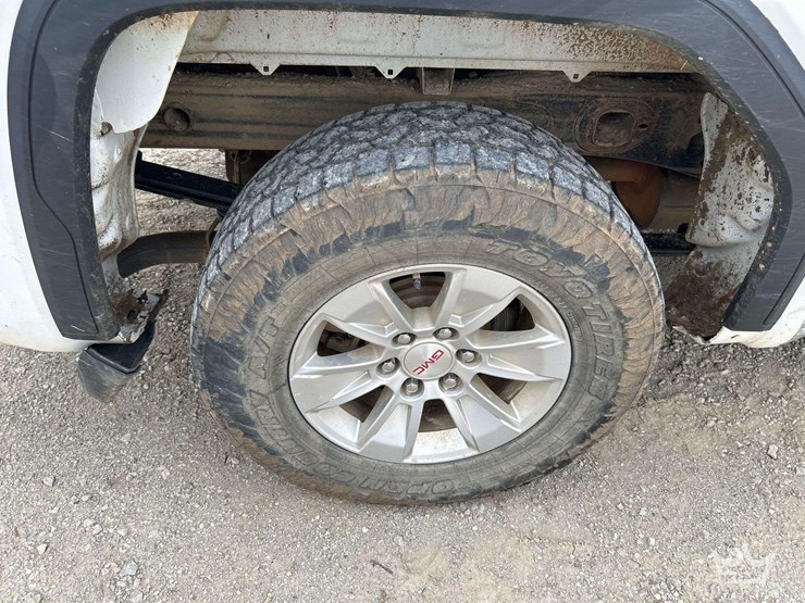 2019-gmc-sierra-1500-image-28