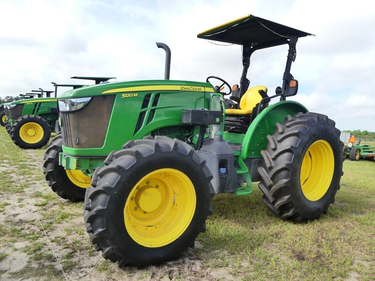 2024-john-deere-5120m-image-2